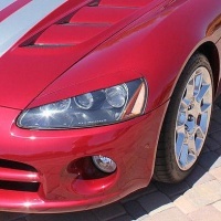 Mra��tka p�edn�ch sv�tlomet� Dodge Viper SRT10 -- rok v�roby 2003-10